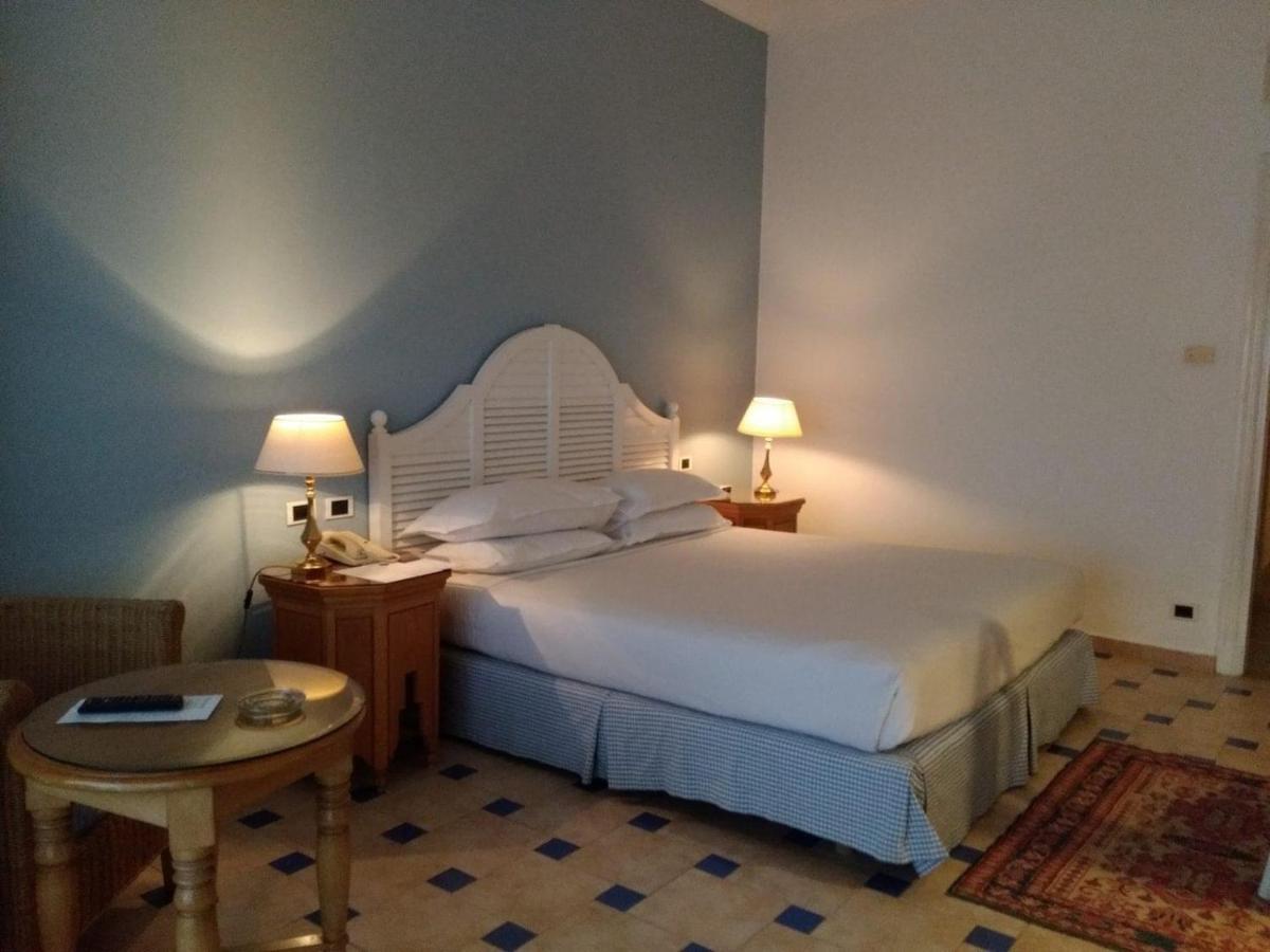 Sheraton Hotel, Resort, & 4* Charm el-Cheikh