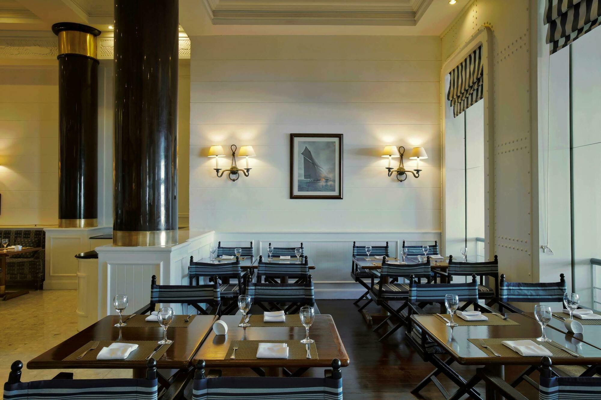 Sheraton Hotel, Resort, & Station touristique 4*