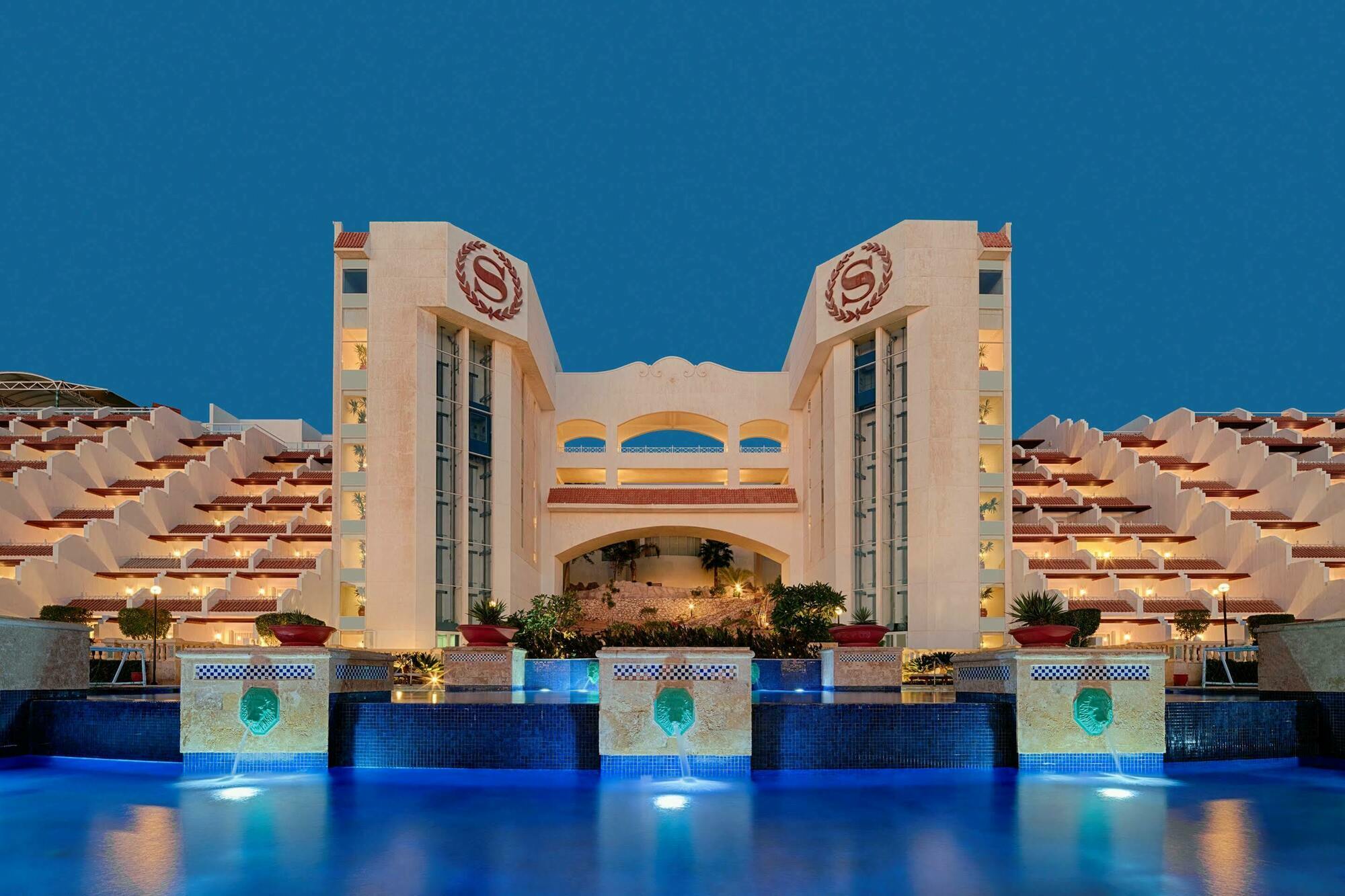 Sheraton Hotel, Resort, & 4* Charm el-Cheikh