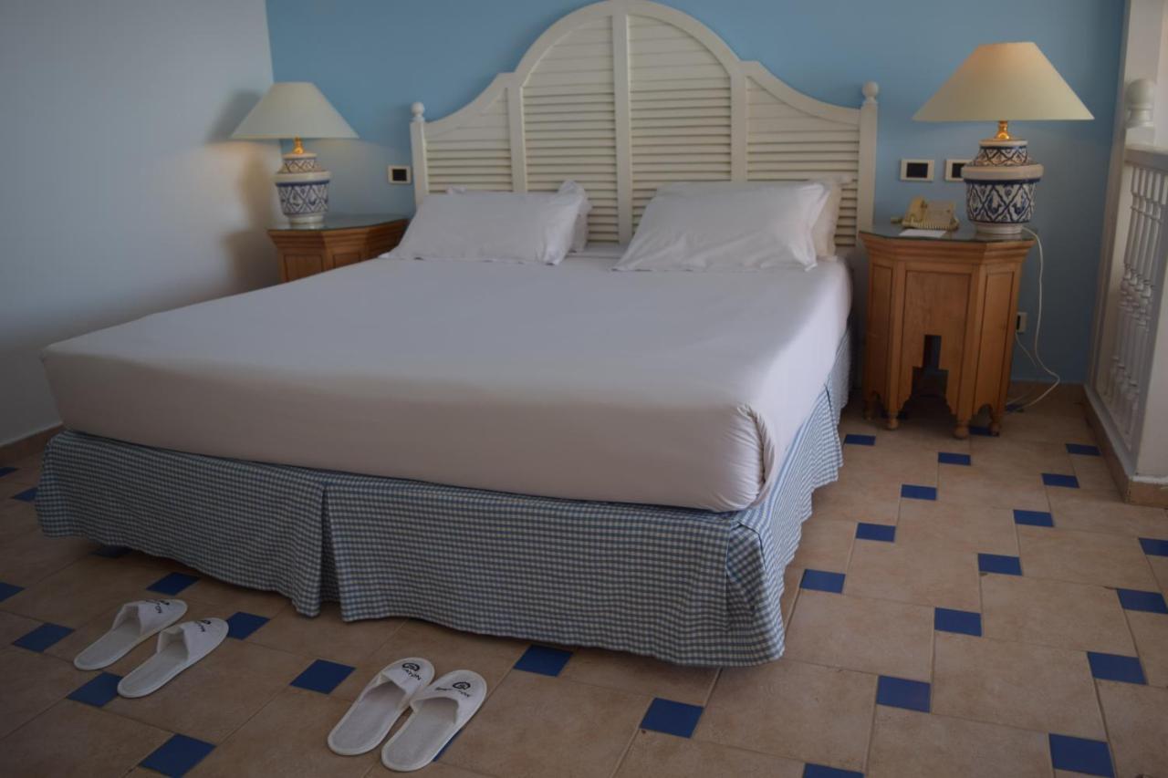 Sheraton Hotel, Resort, & 4* Sharm El-Sheikh