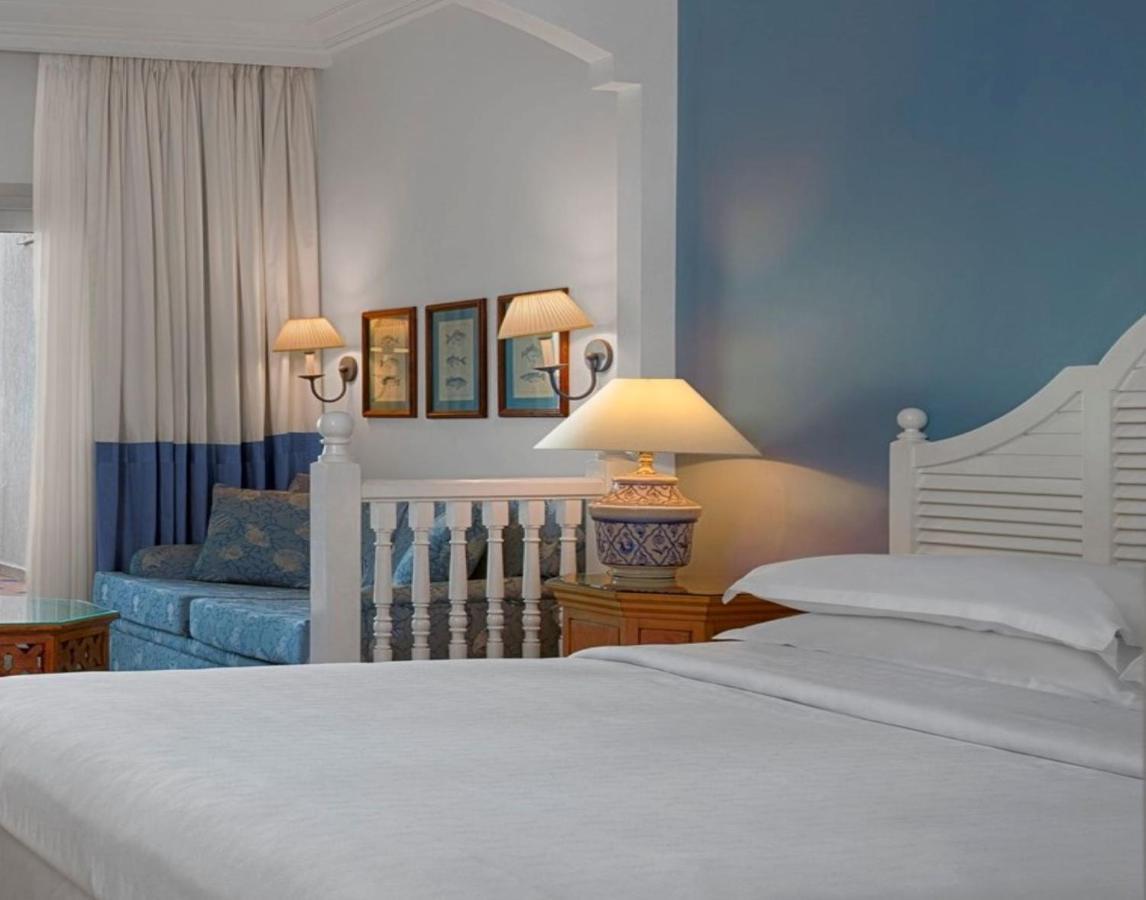 Resort Sheraton Hotel, Resort, &